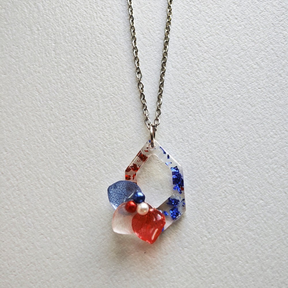 Patriotic Red White and Blue Necklace, Fourth of July Resin Pendant, American Flag Colors Botanical Jewelry, Hexagon Foil Flake Gift