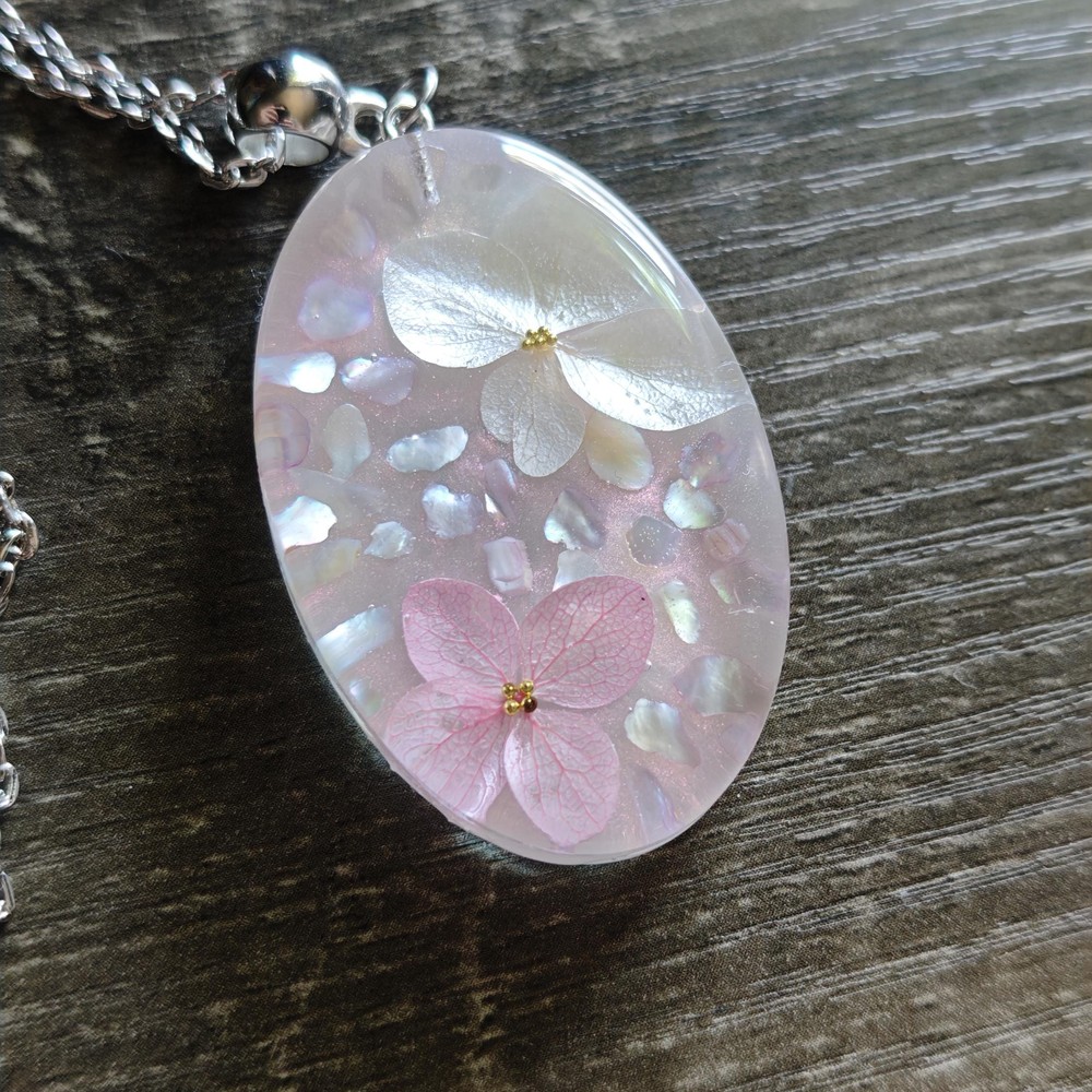 Resin Pendant with Real Flower, Oval Botanical Jewelry, Handmade Nature Gift