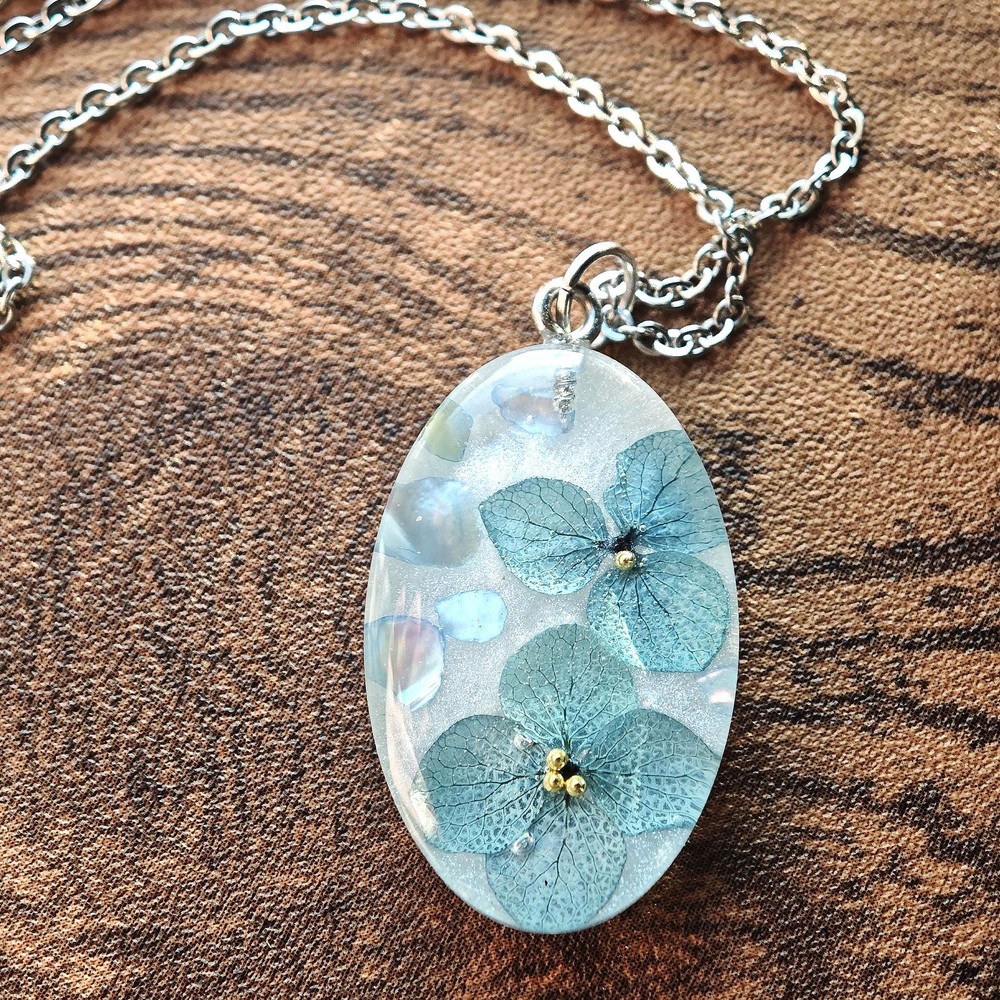 Real Blue Hydrangea Necklace, Unique Botanical Gift, Pressed Flower Resin Oval Pendant